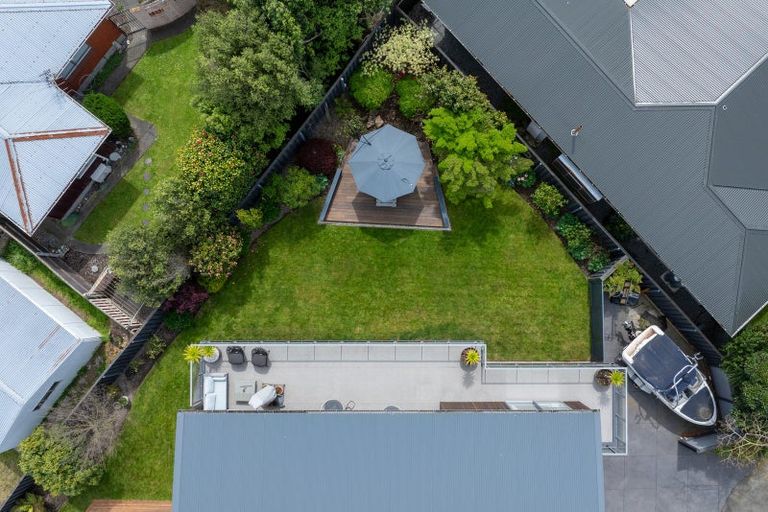 Photo of property in 19 Abbotts Place, Avonhead, Christchurch, 8042