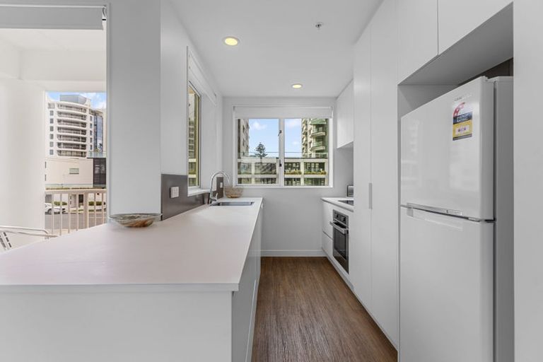 Photo of property in 7/12 Maunganui Road, Mount Maunganui, 3116