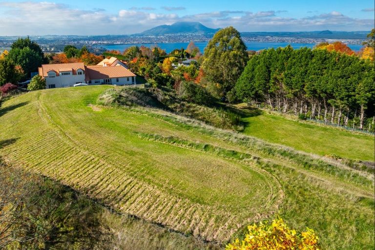 Photo of property in 137 Acacia Heights Drive, Acacia Bay, Taupo, 3385