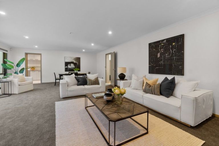 Photo of property in 4 Glenoaks Rise, Mellons Bay, Auckland, 2014