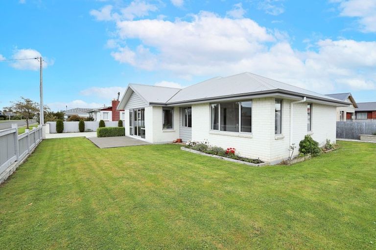 Photo of property in 12 Queen Street, Winton, 9720