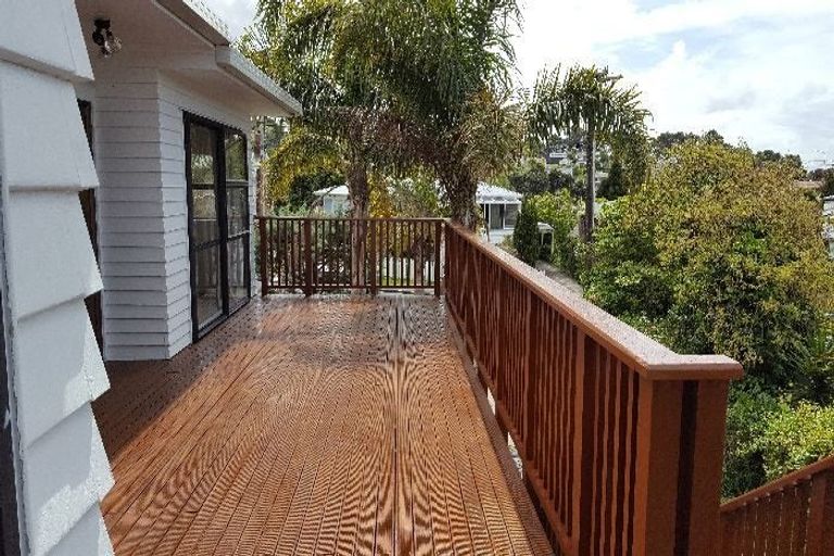 Photo of property in 3 Tudor Place, Mairangi Bay, Auckland, 0630