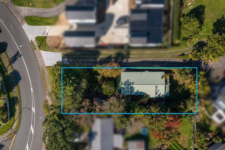 Photo of property in 64 County Road, Torbay, Auckland, 0630