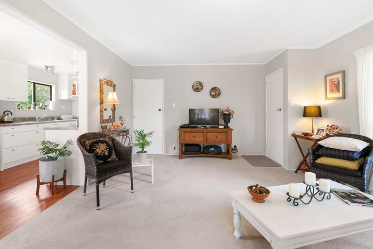 Photo of property in 9 Loasby Place, Greytown, 5712