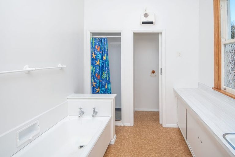 Photo of property in 251 Whitaker Street, Whataupoko, Gisborne, 4010
