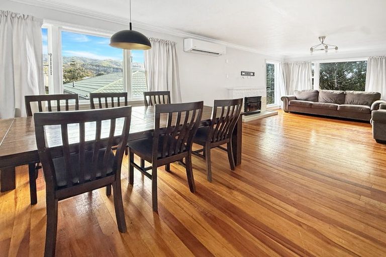 Photo of property in 31 Mahoe Street, Tawa, Wellington, 5028