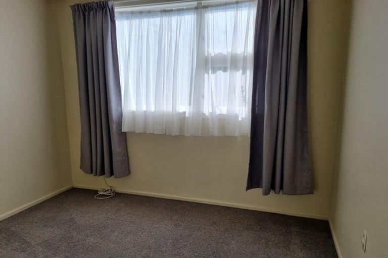 Photo of property in 180 Geraldine Street, Edgeware, Christchurch, 8013