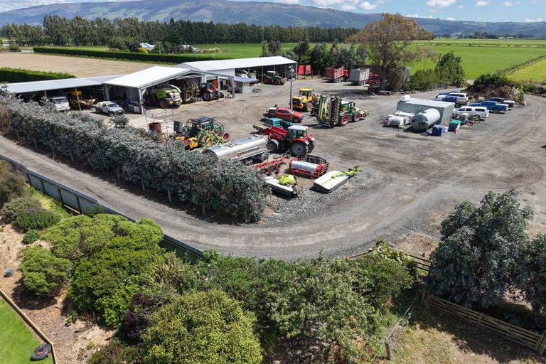 Photo of property in 185 Centre Road, Momona, Outram, 9073
