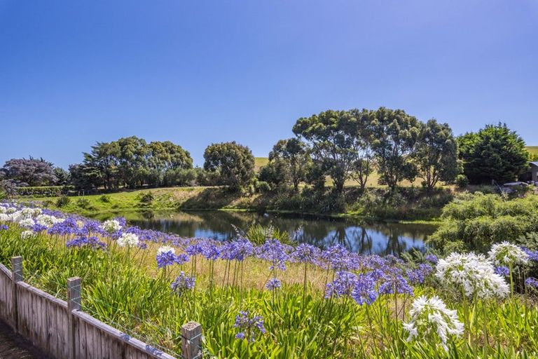 Photo of property in 176 Milne Drive, Paraparaumu, 5032