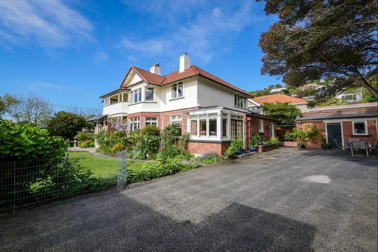 Photo of property in 22 Valpy Street, Saint Clair, Dunedin, 9012