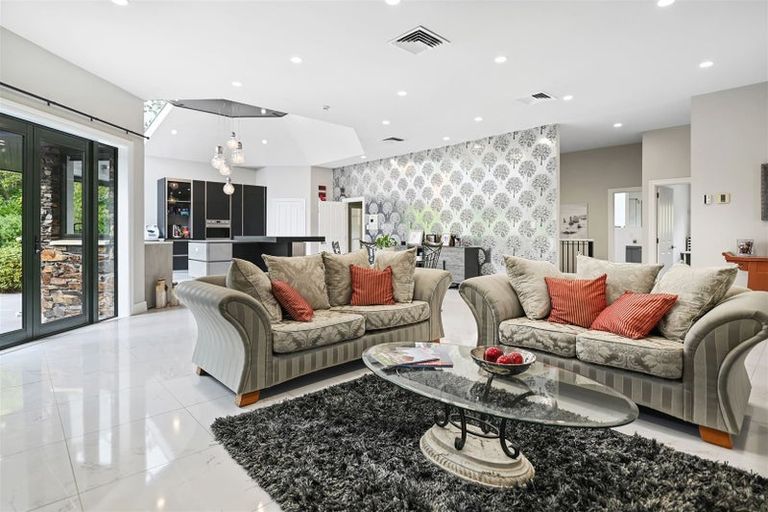 Photo of property in 127 Regent's Park Drive, Casebrook, Christchurch, 8051