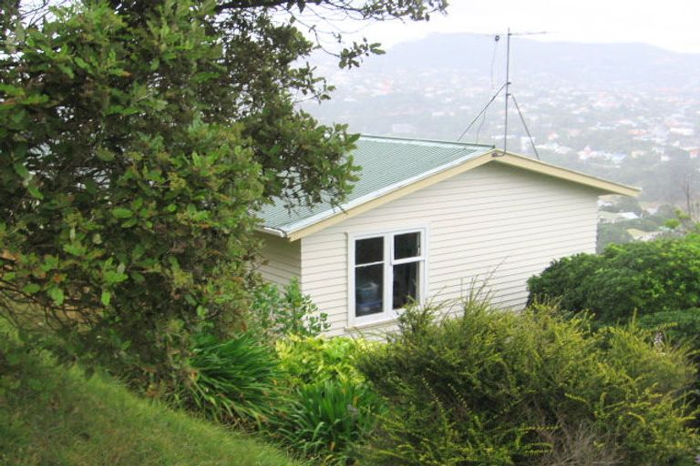 Photo of property in 26 Bedford Street, Northland, Wellington, 6012