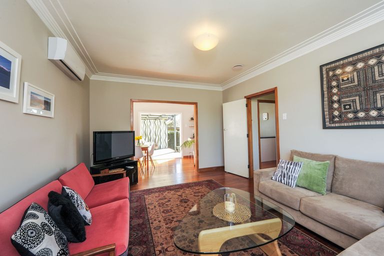 Photo of property in 1/15 Rosier Road, Glen Eden, Auckland, 0602