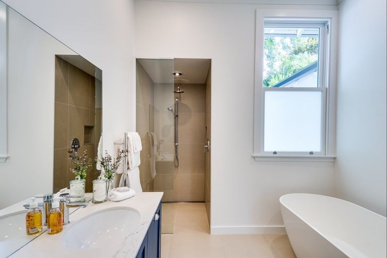 Photo of property in 9 Lindsay Street, Havelock North, 4130