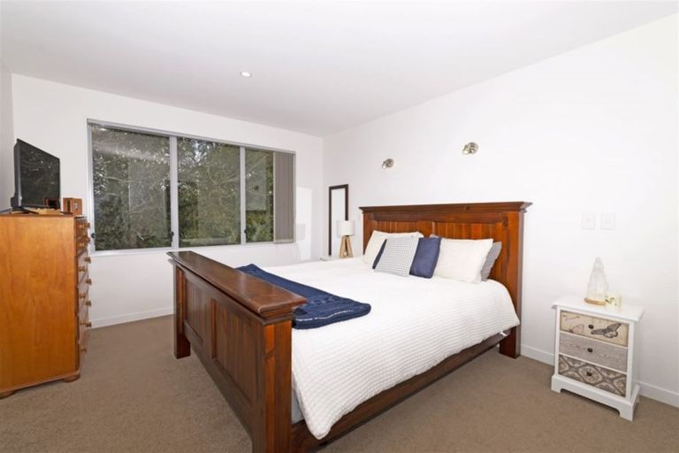 Photo of property in 108b Mcleod Road, Te Atatu South, Auckland, 0610