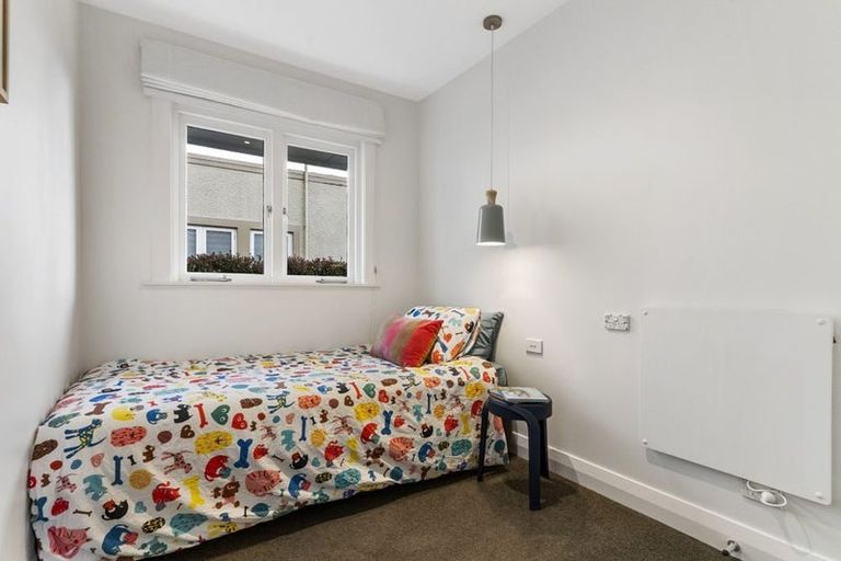 Photo of property in 120 Island Bay Road, Beach Haven, Auckland, 0626