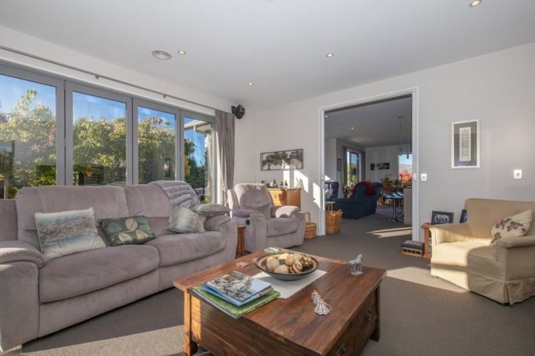 Photo of property in 8 Grierson Lane, Albert Town, Wanaka, 9305