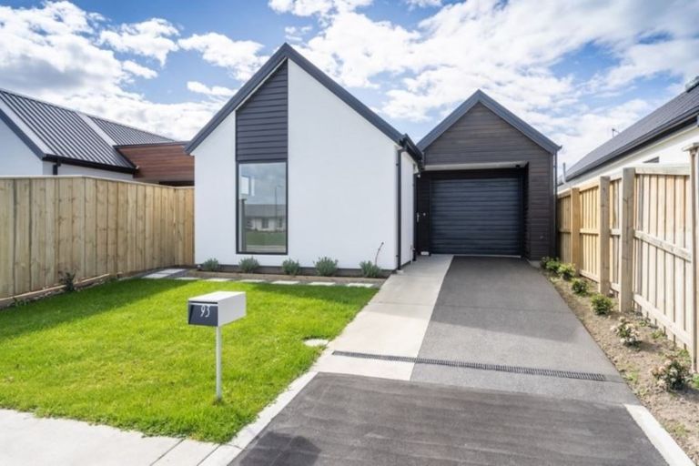 Photo of property in 93 Faringdon Boulevard, Rolleston, 7615