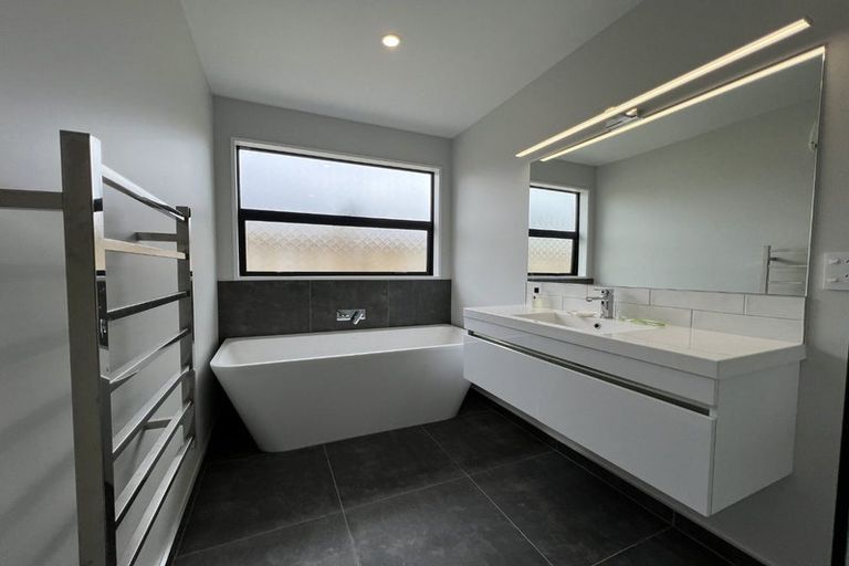 Photo of property in 14 Dallimore Drive, Belfast, Christchurch, 8051