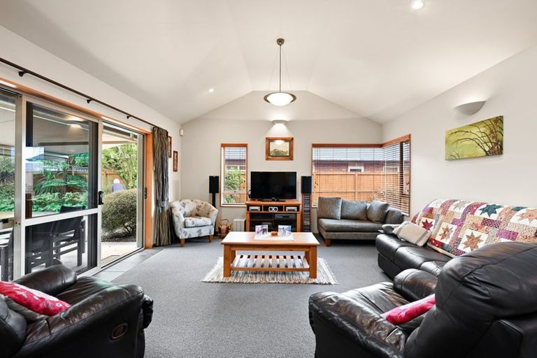 Photo of property in 12 Vermont Court, Huntington, Hamilton, 3210