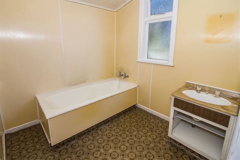 Photo of property in 77 Villa Street, Masterton, 5810