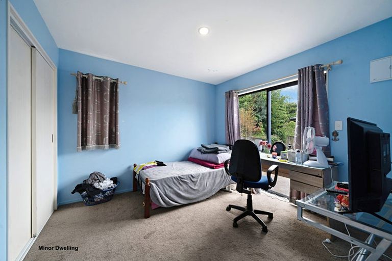 Photo of property in 27 Kohekohe Street, New Lynn, Auckland, 0600