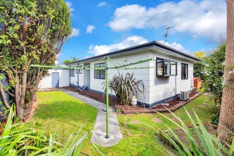 Photo of property in 2/54 Youngs Road, Papakura, 2110