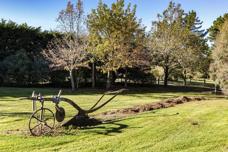 Photo of property in 1499 Tram Road, Swannanoa, Rangiora, 7475