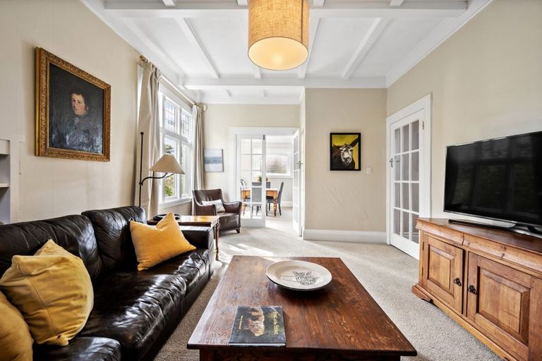 Photo of property in 11 Oban Street, Wadestown, Wellington, 6012