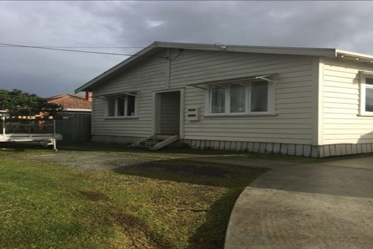 Photo of property in 12 Station Road, Te Kamo, Whangarei, 0112