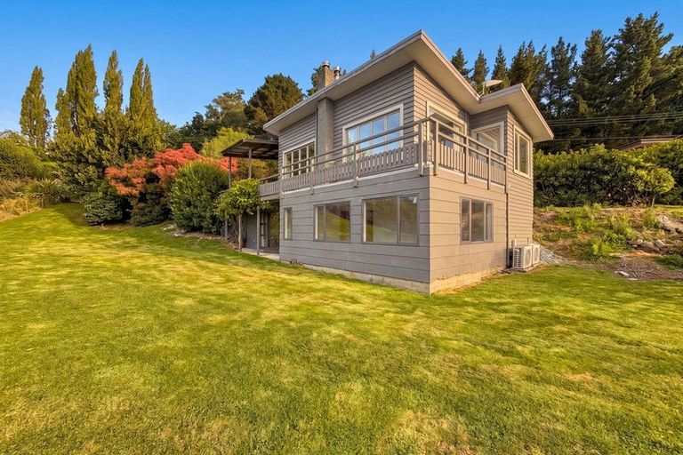 Photo of property in 57 Arrowtn-lke Hayes Road, Lake Hayes, Queenstown, 9371