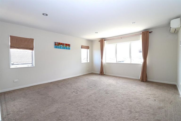 Photo of property in 10 Cahir Place, Flat Bush, Auckland, 2019