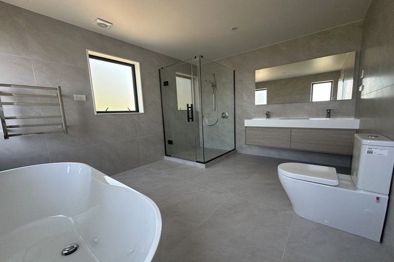 Photo of property in 26 Anehu Place, Greenhithe, Auckland, 0632