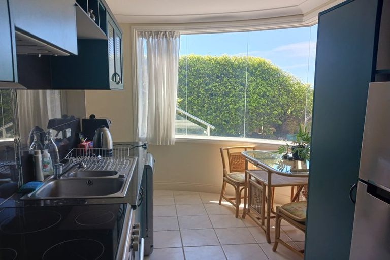 Photo of property in 87a Moncks Spur Road, Redcliffs, Christchurch, 8081