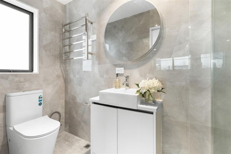 Photo of property in 105b Grove Road, Papakura, 2110