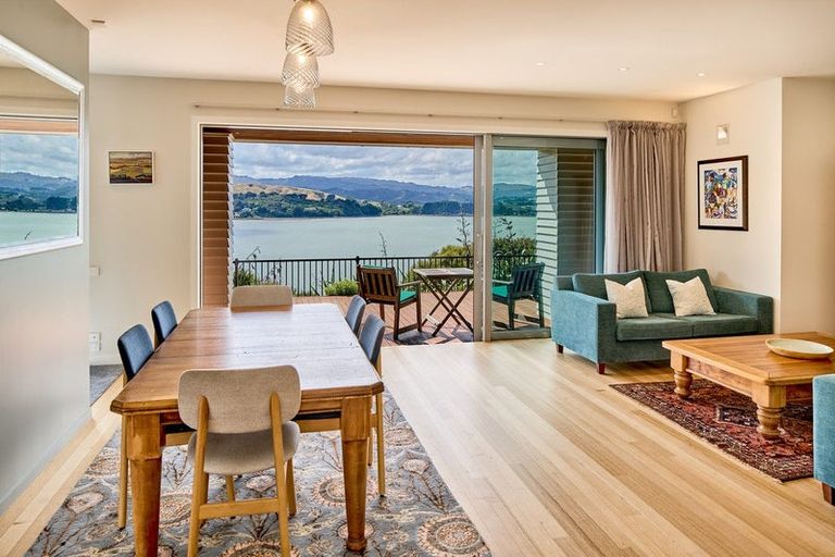 Photo of property in 31 Pendennis Point, Camborne, Porirua, 5026