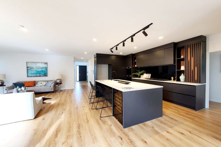 Photo of property in 5 Sager Midgley Road, Hobsonville, Auckland, 0616