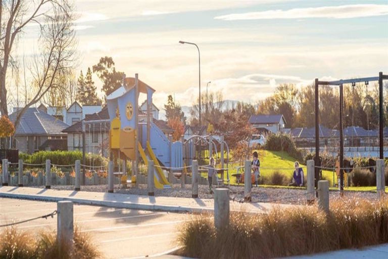 Photo of property in 2 Bastings Street, Kaiapoi, 7630