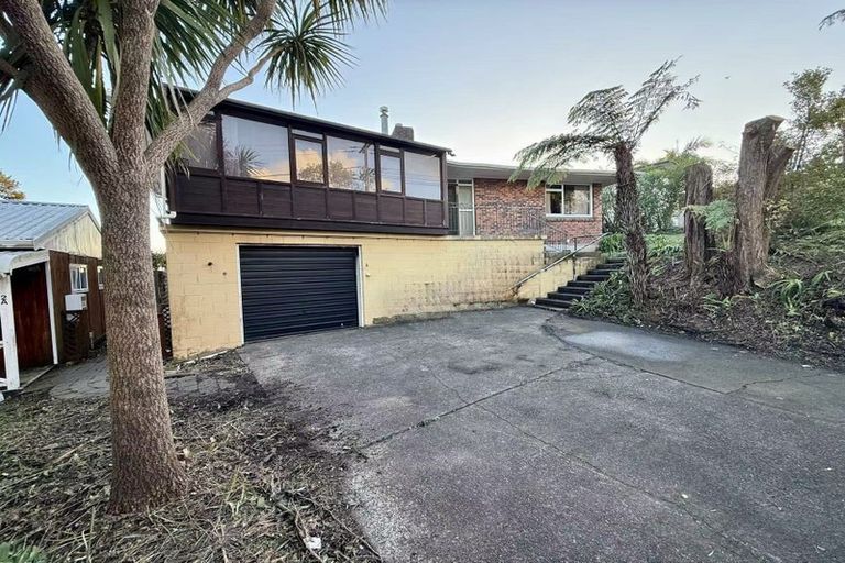 Photo of property in 2 Stanley Road, Glenfield, Auckland, 0629