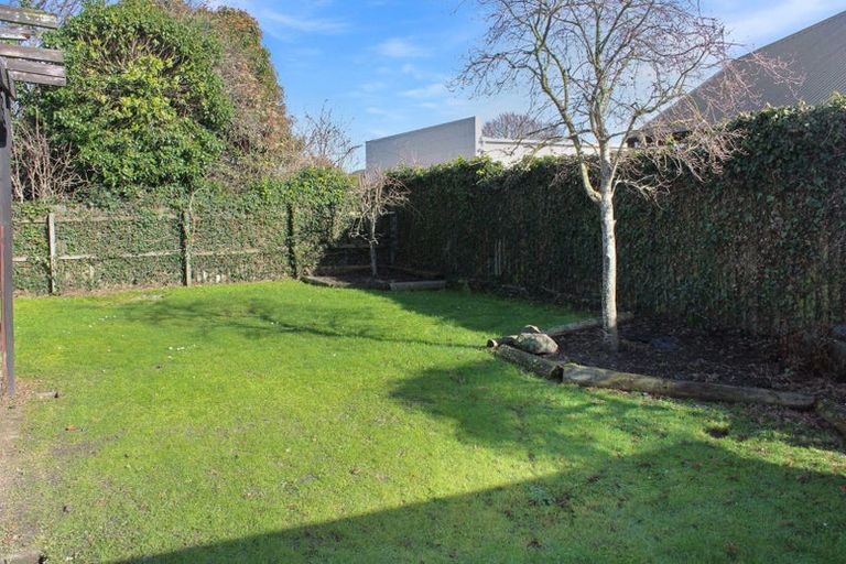 Photo of property in 74 Aorangi Road, Bryndwr, Christchurch, 8053