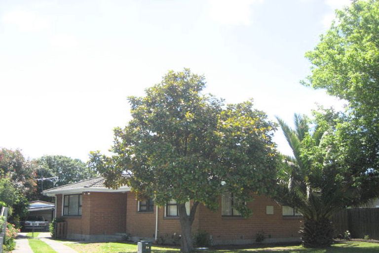 Photo of property in 24 Malabar Crescent, Broomfield, Christchurch, 8042