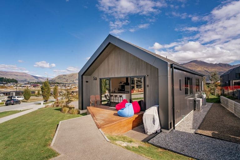 Photo of property in 5 Mills Road, Wanaka, 9305