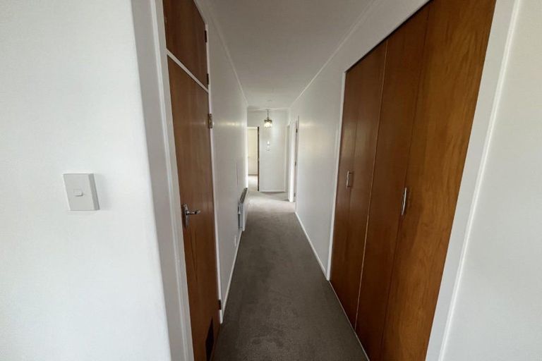 Photo of property in 11 Cumberland Street, Merrilands, New Plymouth, 4312