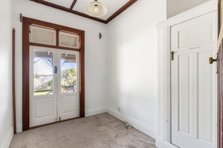 Photo of property in 10 Ewen Street, Takapuna, Auckland, 0622