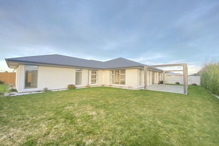 Photo of property in 24 Burnham School Road, Rolleston, 7614
