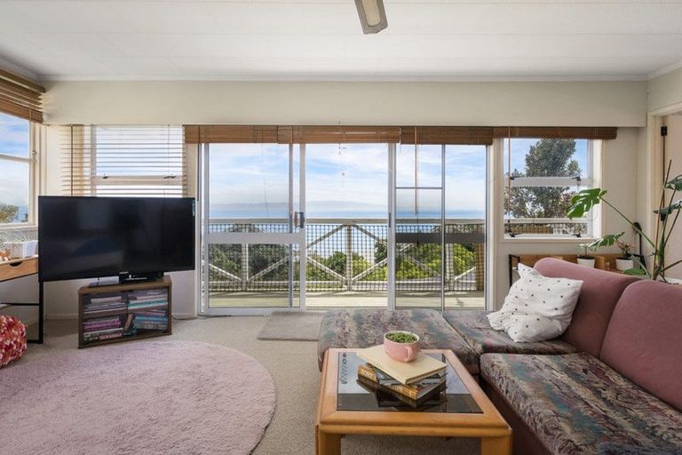 Photo of property in 10 Adams Road, Thornton Bay, Thames, 3575