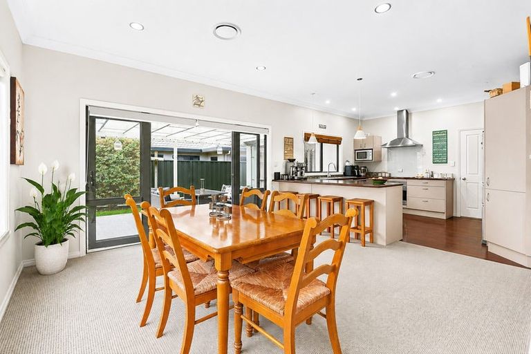 Photo of property in 1 Pinotage Drive, Greenmeadows, Napier, 4112