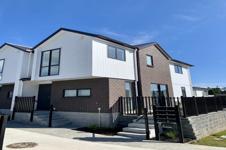 Photo of property in 1/3 Fairdale Place, Birkdale, Auckland, 0626