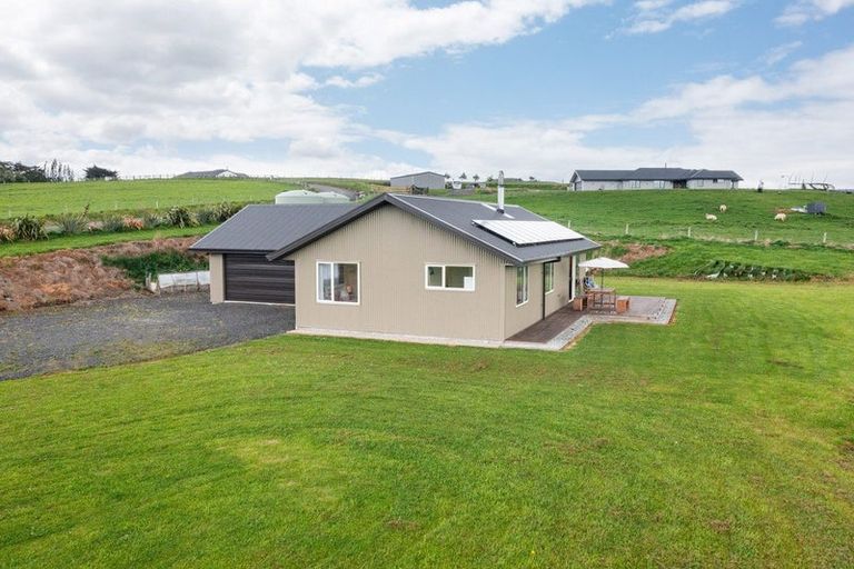Photo of property in 247 Baker Road, Berwick Forest, Outram, 9073