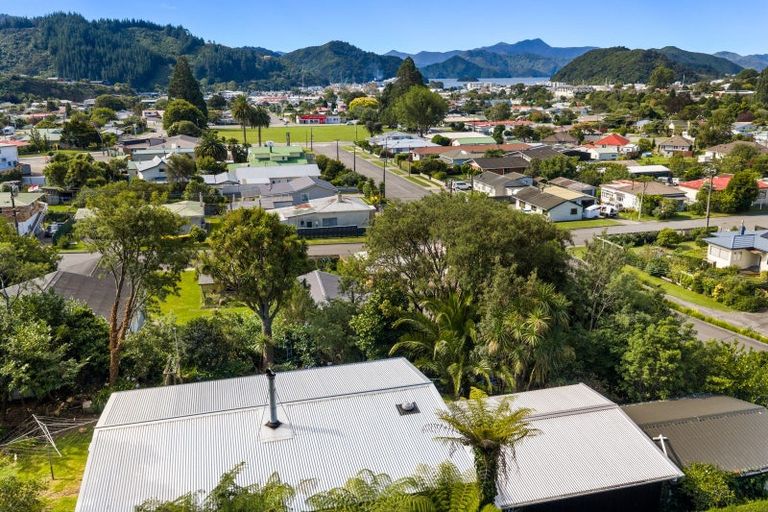 Photo of property in 59 York Street, Picton, 7220